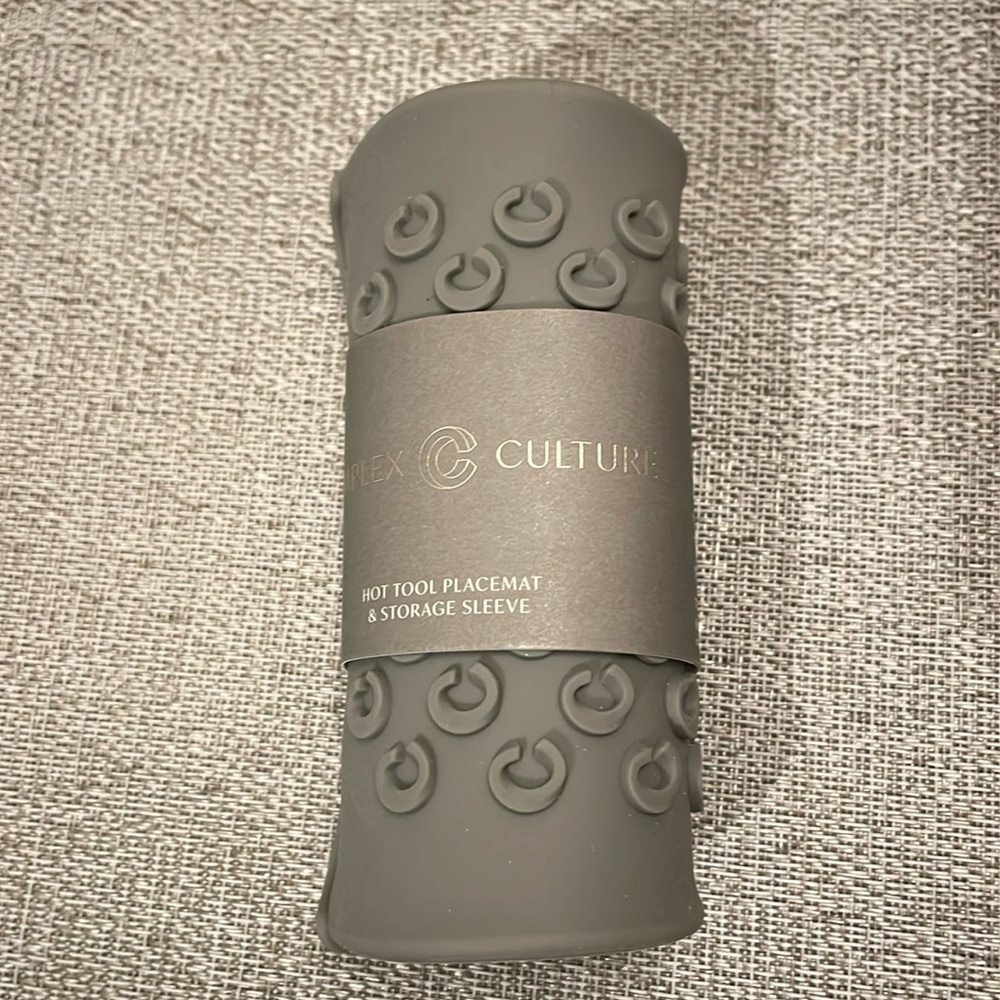 Complex Culture | Hot Tool Placemat & Storage Sleeve